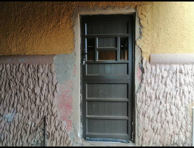 2 BEDROOM HOUSE FOR SALE IN SEBOKENG ZONE 19